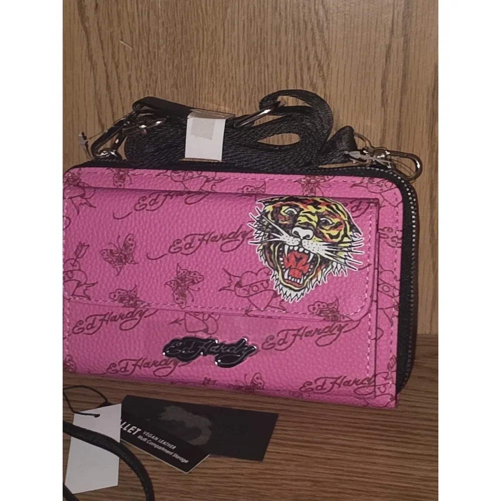 Ed Hardy Wallet crossbody‎ wristlet Pink Tiger Logo NWT Multi Compartment